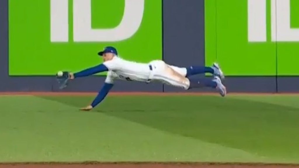 Varsho's jumping catch, 05/28/2023