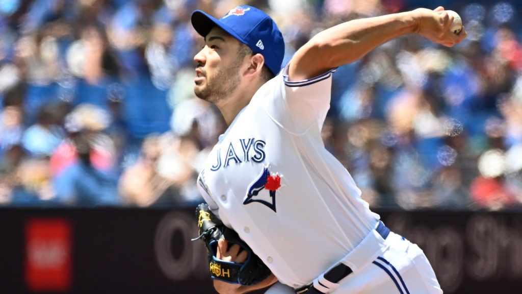 Blue Jays' Kikuchi simply can't find plate in major setback vs