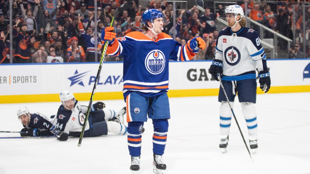 HOWE ABOUT THAT: Oilers' Klim Kostin settling in with goal, assist, fight  versus Coyotes