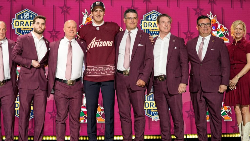 Remembering some of the most ridiculous outfits in NBA Draft history -  Article - Bardown