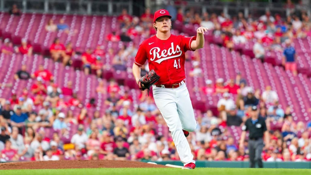 Reds' rookie Andrew Abbott sets absurd MLB record not seen in 130