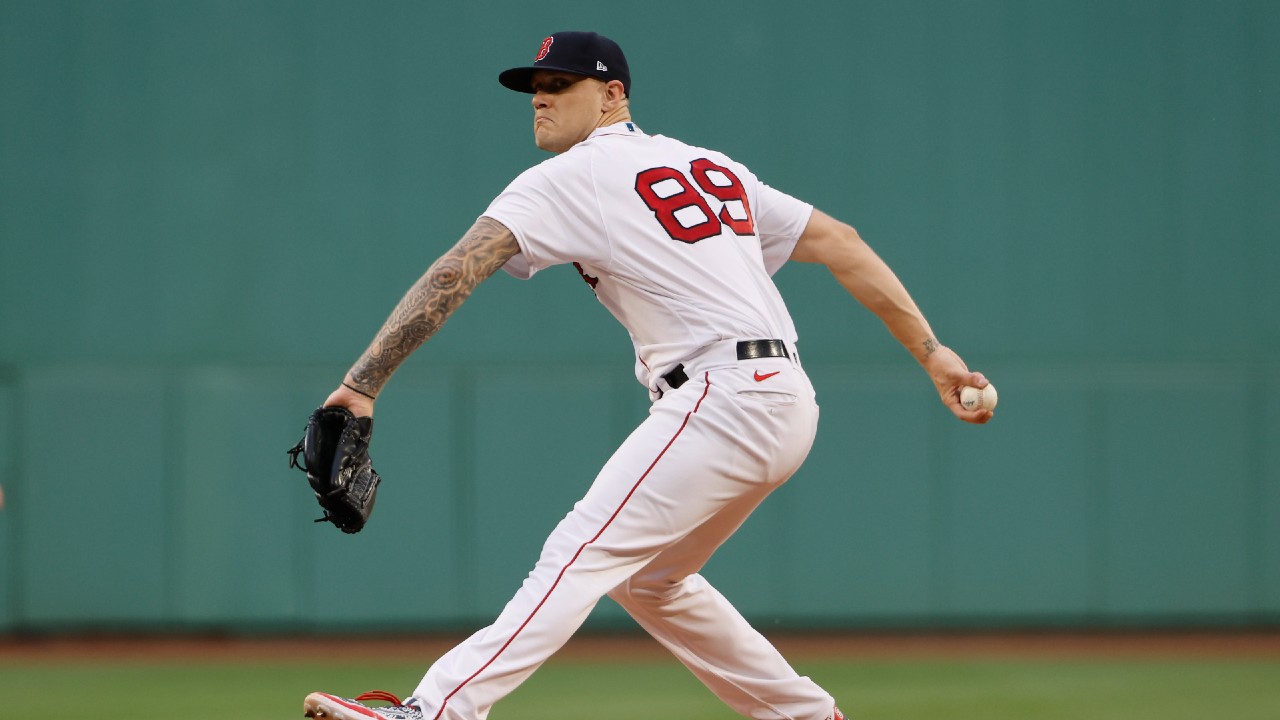 Red Sox starter Houck takes line drive to face, leaves game vs. Yankees