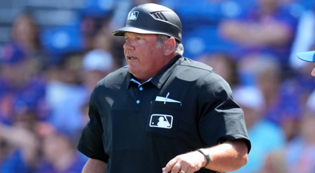 Blue JaysTwins game reduced to three umpires after homeplate official