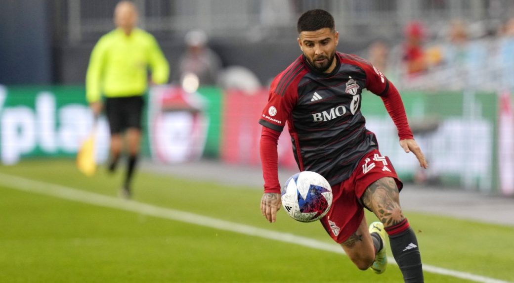 Sportsnet - Lorenzo Insigne in his new Toronto FC uniform