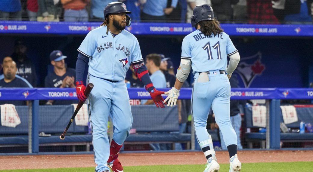 Toronto Blue Jays debut powder blue uniform