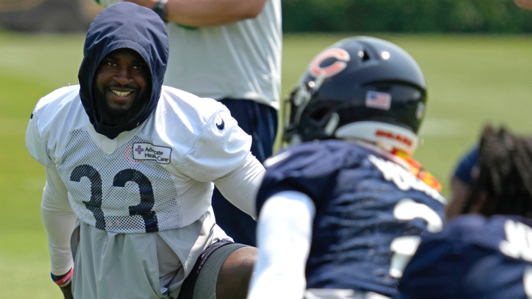 Chicago Bears defensive back Jaylon Johnson works on the field during NFL football practice in Lake Forest, Ill., Wednesday, June 7, 2023. (AP Photo/Nam Y. Huh)