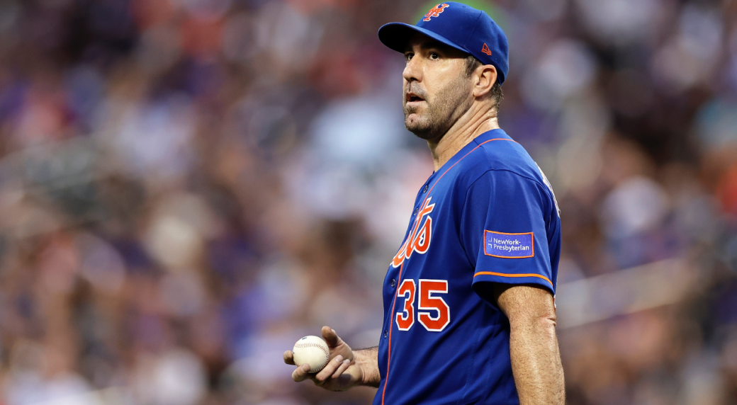 New York Mets starting pitcher Justin Verlander, left, and catcher