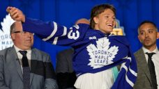 &#8216;Bit of a surprise&#8217;: Maple Leafs draft local Easton Cowan in Round 1