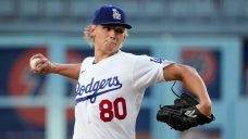 Dodgers&#8217; Sheehan pitches six no-hit innings in debut, but Giants win in extras