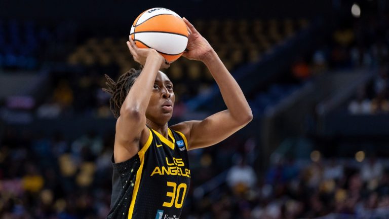 Los Angeles Sparks forward Nneka Ogwumike (30). (Jeff Lewis/AP)