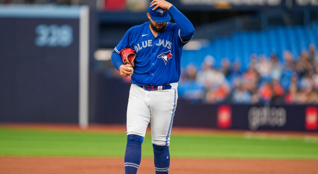 Blue Jays option Alek Manoah to Triple-A Buffalo, recall Hagen Danner: Why  Toronto made the move - The Athletic