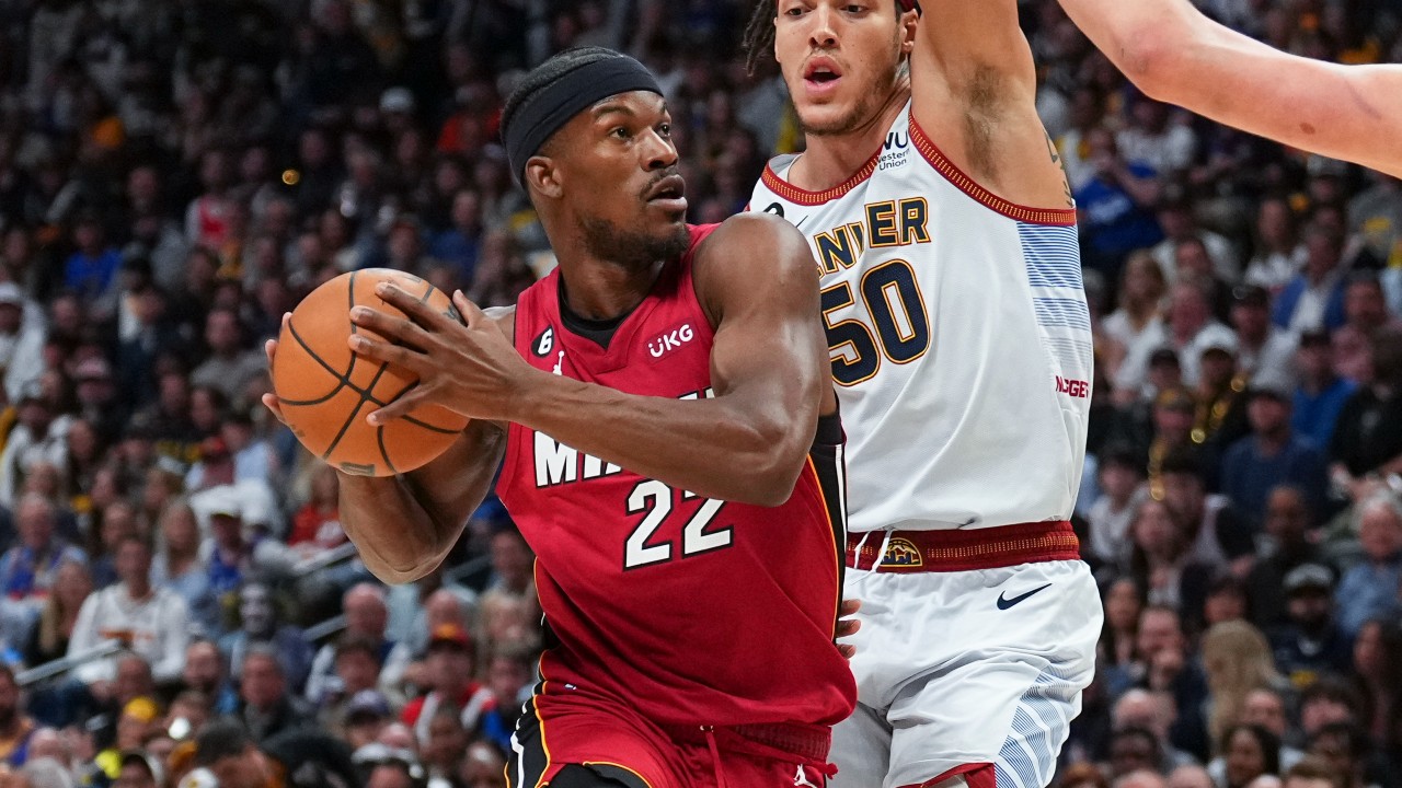 Why Jimmy Butler started the Heat-Nuggets game without a name on