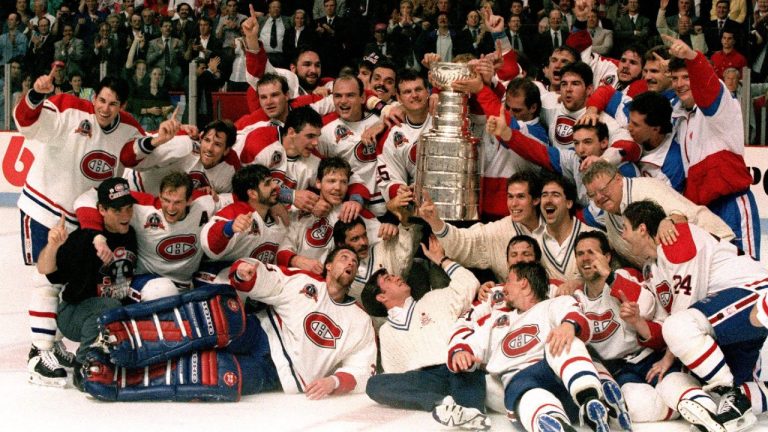 The Montreal Canadiens pose for a photograph with the Stanley Cup following their 4-1 victory over the Los Angeles Kings in Montreal in this June 9, 1993 photo. (Frank Gunn/CP))