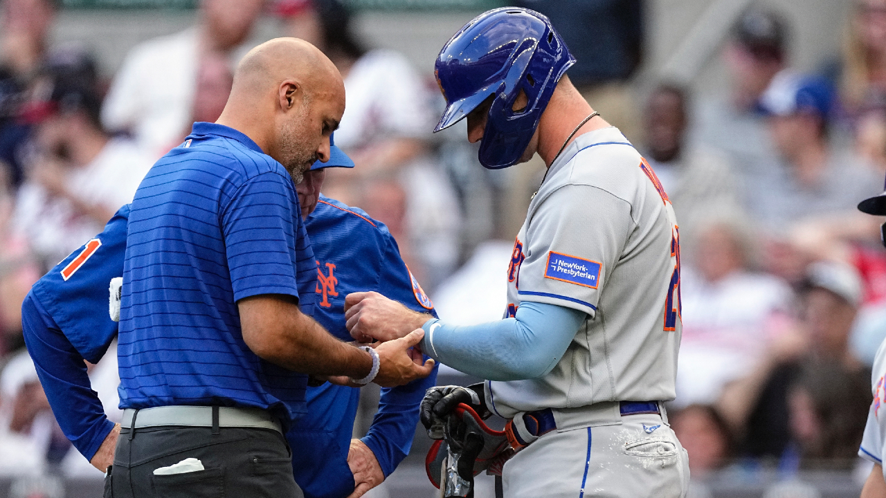 Mets' Alonso hit by pitch on left wrist by 96 mph fastball, leaves game vs.  Braves, X-rays negative