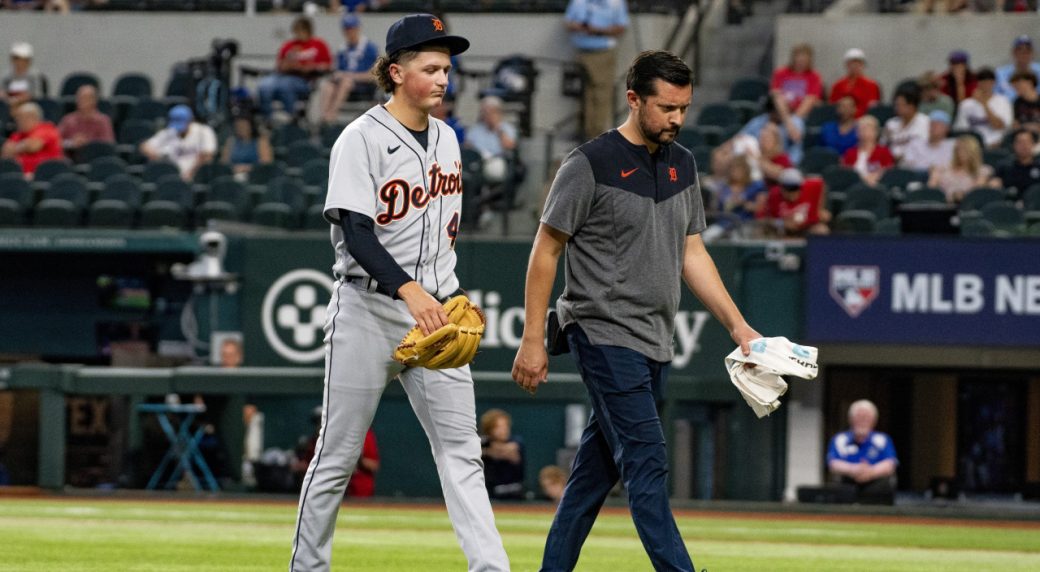 Texas starter Gray leaves after comebacker hits right elbow