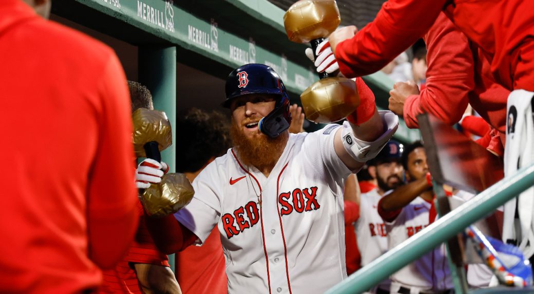 Justin Turner ties career high with 6 RBIs as Red Sox crush Yankees