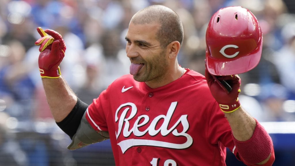 Votto-ble': Reds' first baseman Joey reacts to Bengals' in-game nod