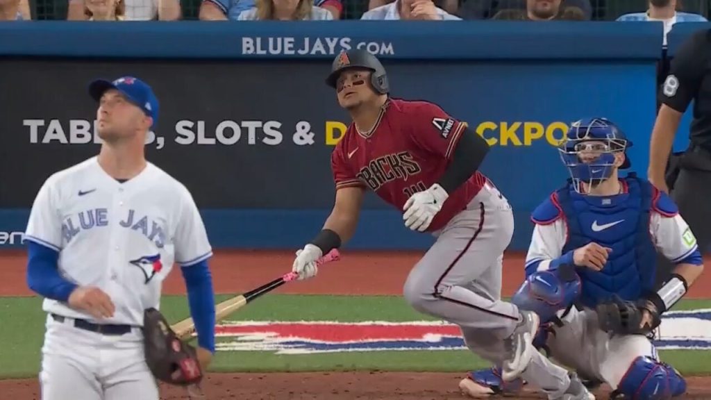 WATCH: Blue Jays' top prospect Gabriel Moreno hits first career MLB home  run 