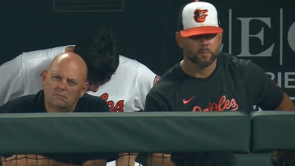 Adam Jones smashes pies in fans' faces after Orioles clinch division (Video)