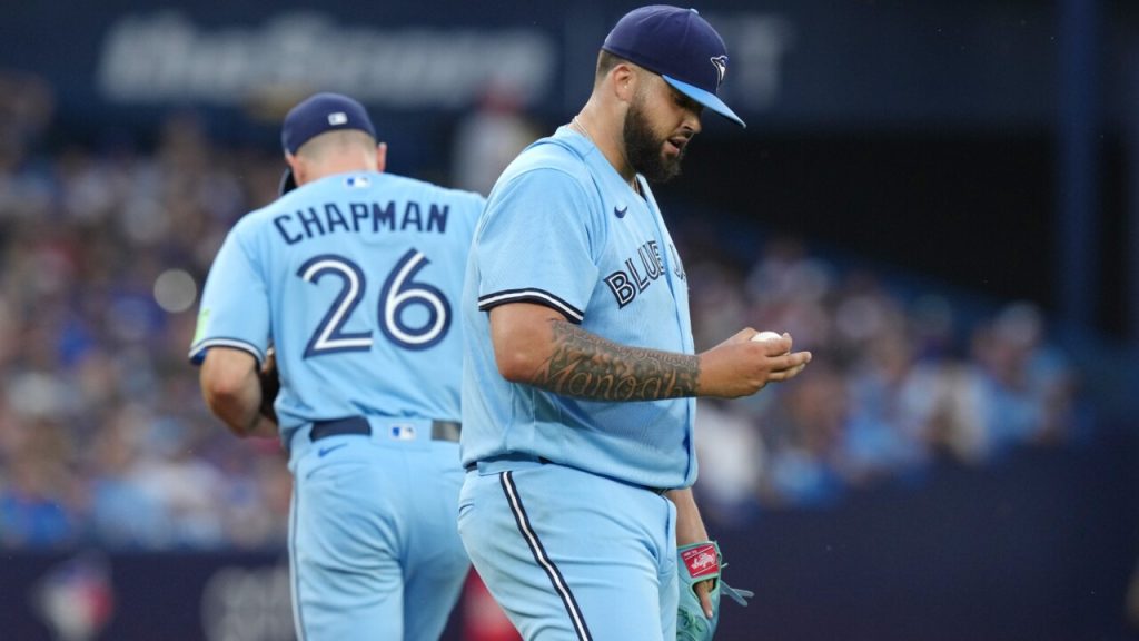 Blue Jays' Manoah opens up on why he sees Kirk as an inspiration