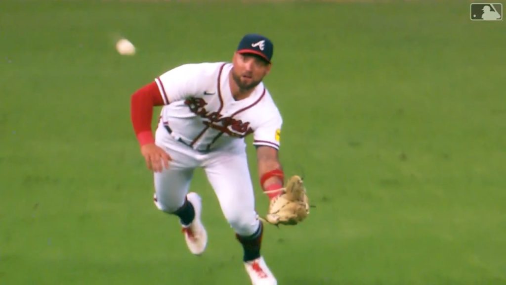 WATCH: Kevin Pillar gets the Braves on the board with a ground