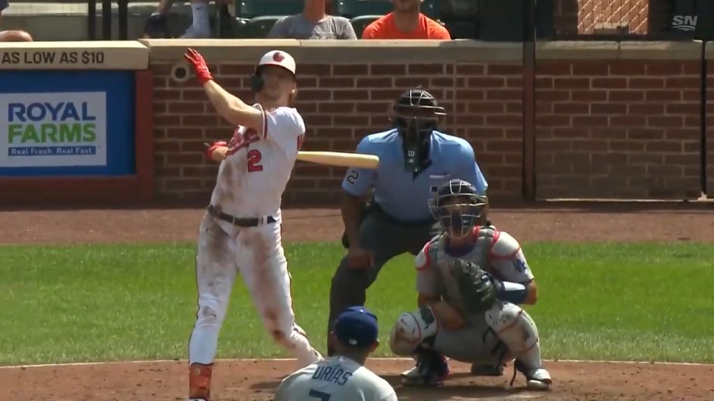 Gotta See It: Harris makes unreal catch at wall, doubles up Harper