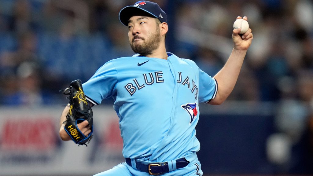 Biggio blast sparks Jays win over Twins. And a toast from Gausman