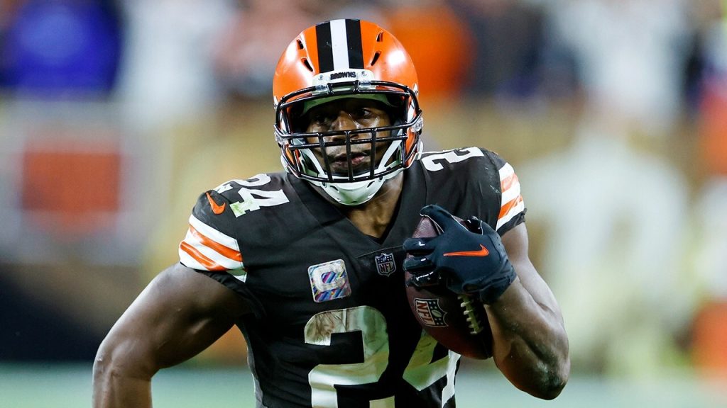 Browns RB Nick Chubb Goes Viral After Jersey Reveal