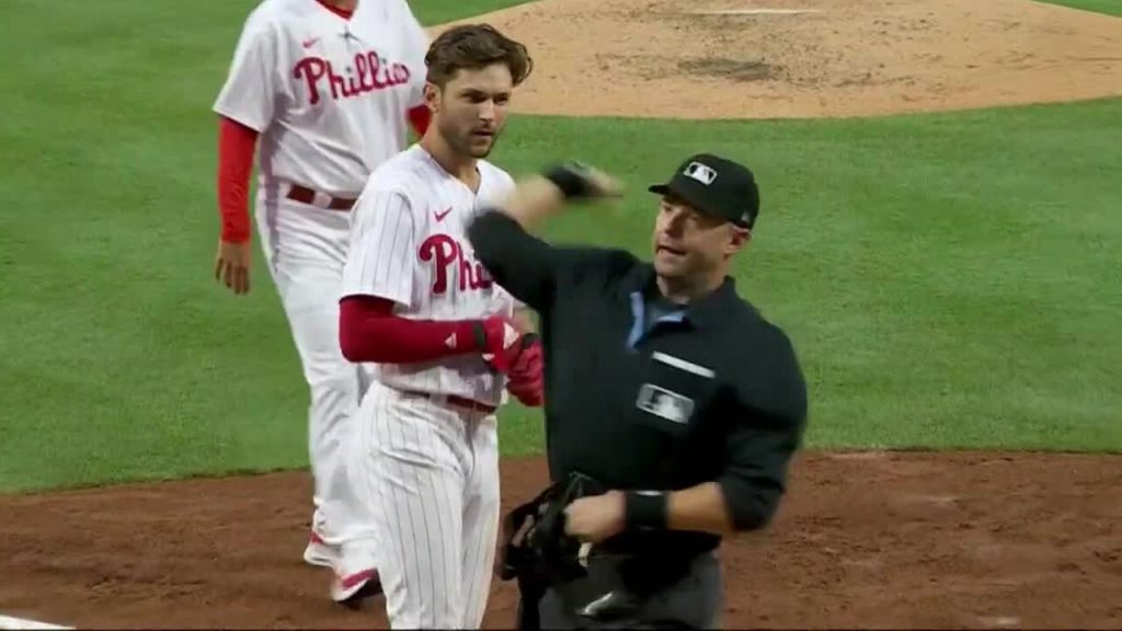 Trea Turner issues message to Dodgers fans after signing with Phillies