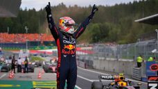 Verstappen stays on track for F1 title after winning chaotic Austrian GP