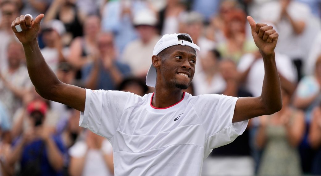 Eubanks stuns Tsitsipas at Wimbledon to reach his first Grand Slam quarterfinal