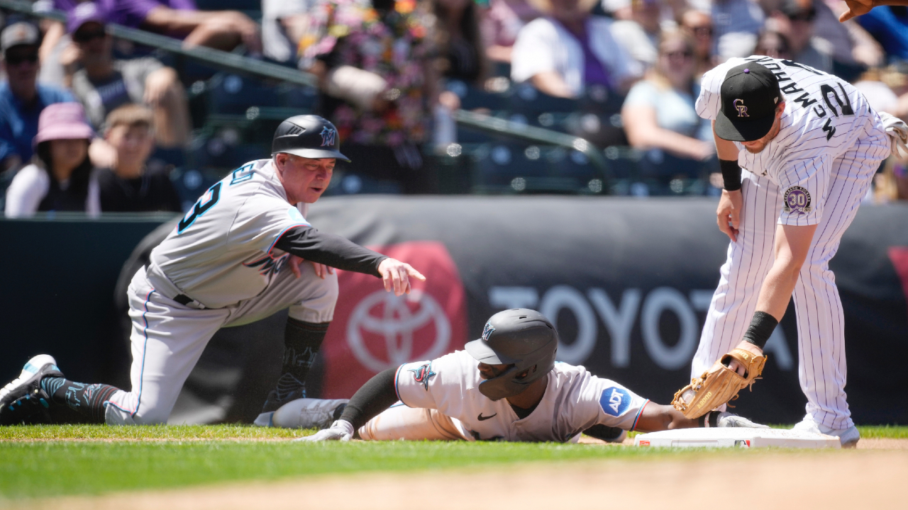 Marlins third base coach Jody Reed fractures leg after being struck by foul  ball - CBS Boston