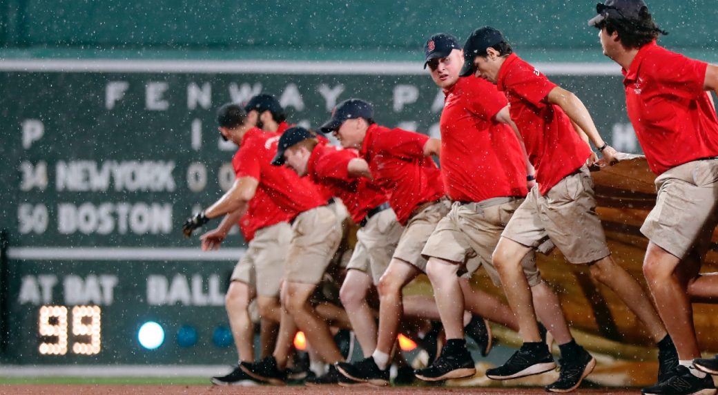 Red Sox and Mets have game suspended by rain with New York leading in the  fourth