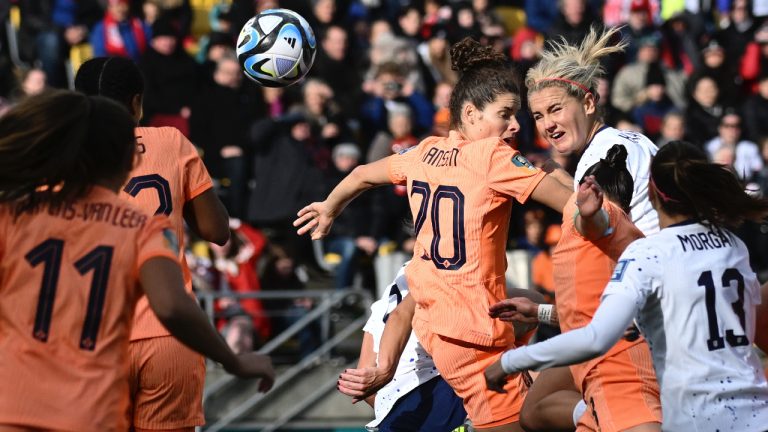 United States' Lindsey Horan, top right, heads the ball to score her team's first goal during the Women's World Cup Group E soccer match between the United States and the Netherlands in Wellington, New Zealand, Thursday, July 27, 2023. (Andrew Cornaga/AP)