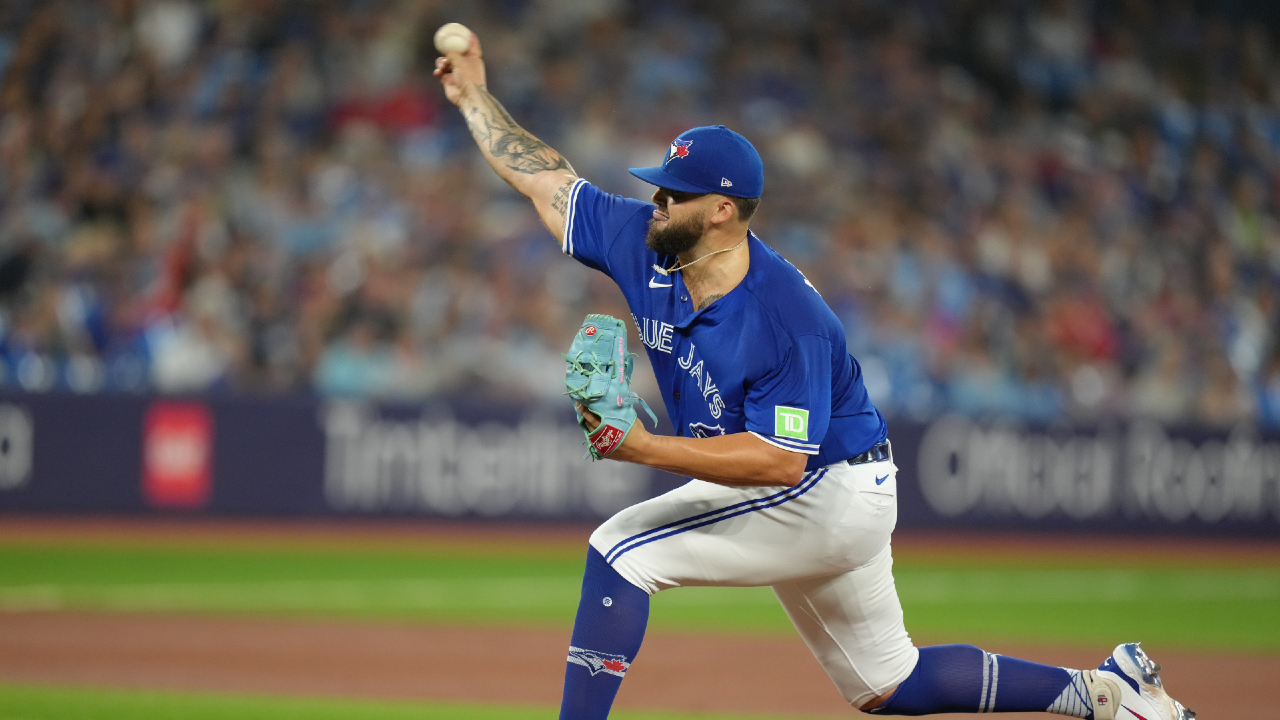 Blue Jays place Romano on 15-day IL, call up Pearson from Buffalo