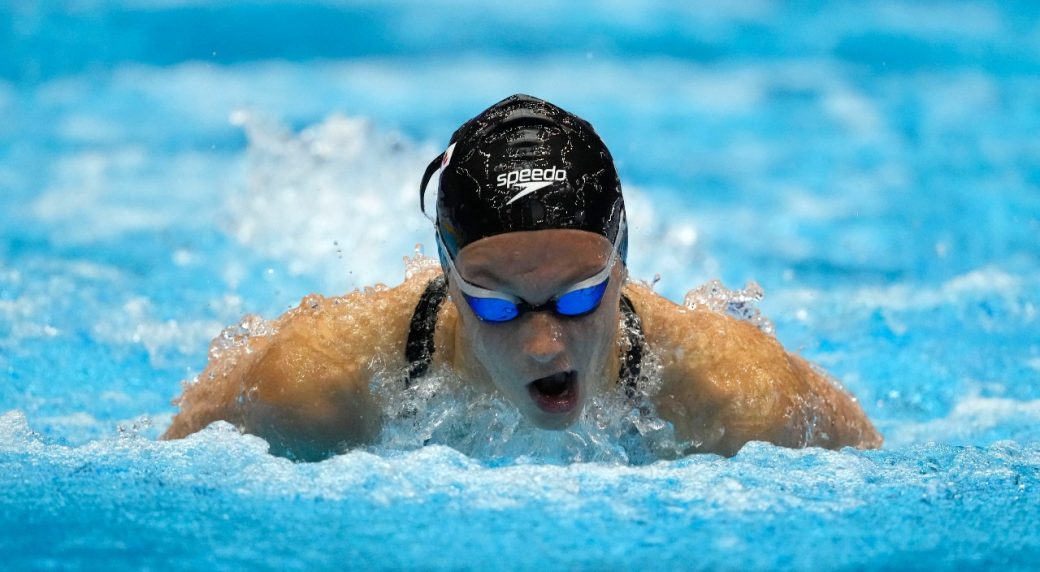 Canada’s Summer McIntosh wins gold in 200m butterfly at world championships