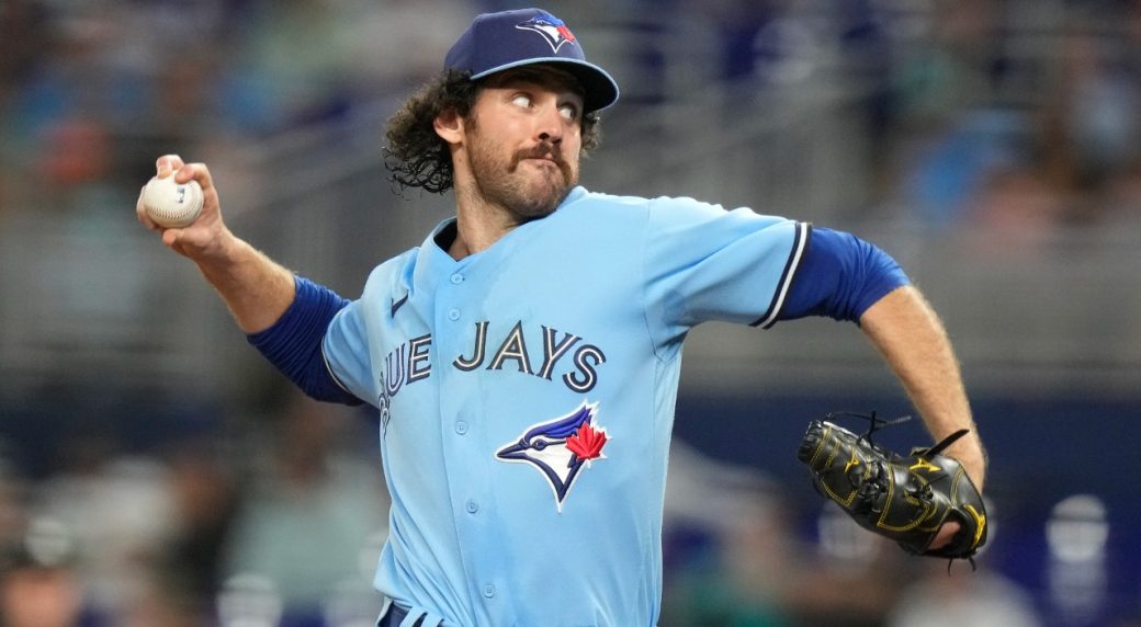 Blue Jays put closer Jordan Romano on IL with sore lower back