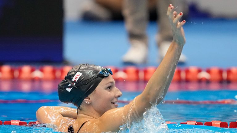 Summer McIntosh of Canada celebrates after winning the women's 400m medley final at the World Swimming Championships in Fukuoka, Japan, Sunday, July 30, 2023. (Eugene Hoshiko/AP Photo)