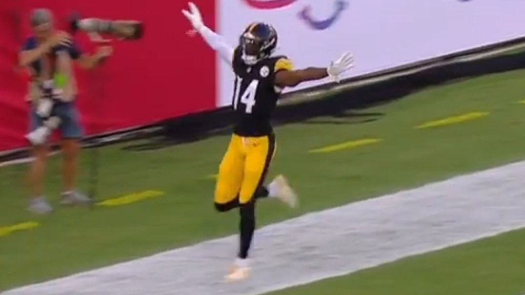 LOOK: Steelers' George Pickens makes yet another highlight-reel catch on  'Monday Night Football' 