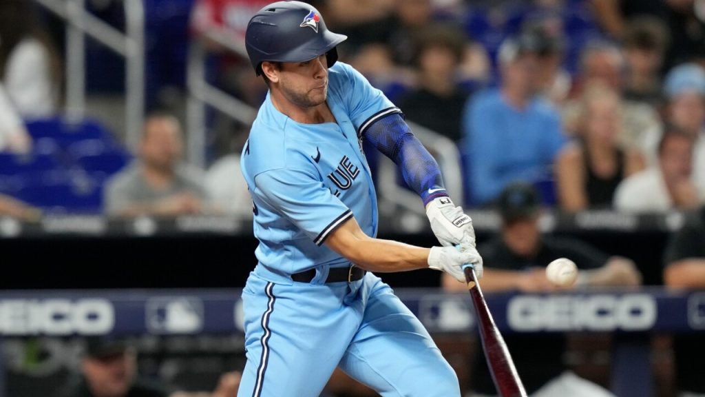 Ernie Clement belts first home run in a Jays' uniform on a solo blast