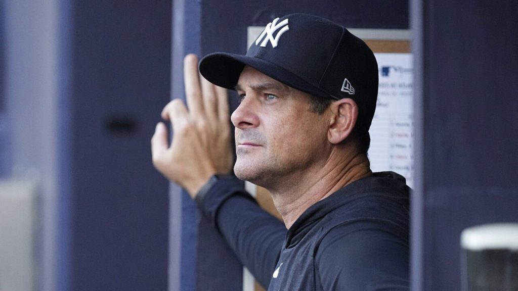 Yankees make pair of roster moves prior to Brewers clash