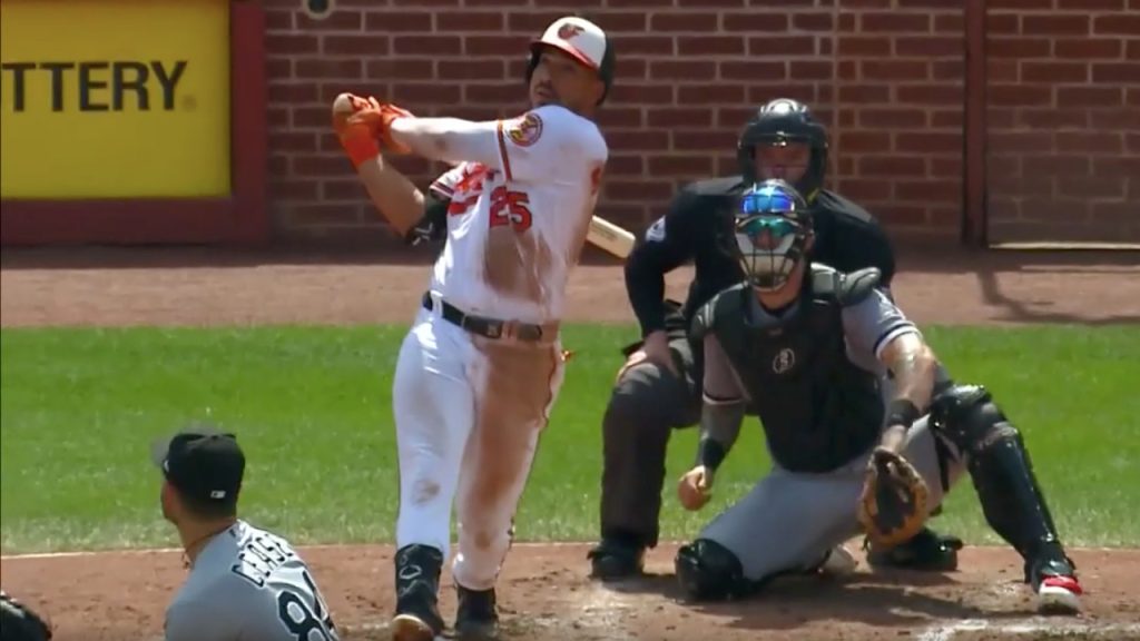 Orioles Santander crushes heater to right field for 26th homer of