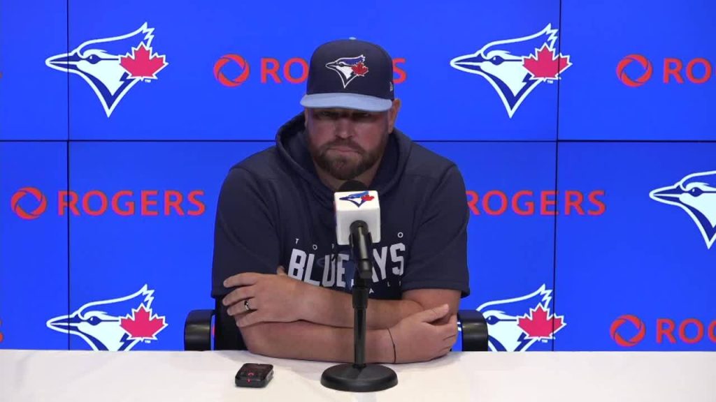 Blue Jays GM blames manager John Schneider for pulling José