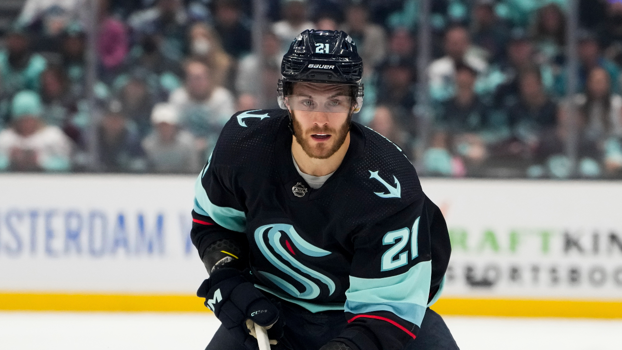 It's disgusting and dehumanizing,” Seattle Kraken FORCED to take down  BookTok videos after Alex Wennberg and his wife Felicia slam users for  sexually 'vile comments' – FirstSportz