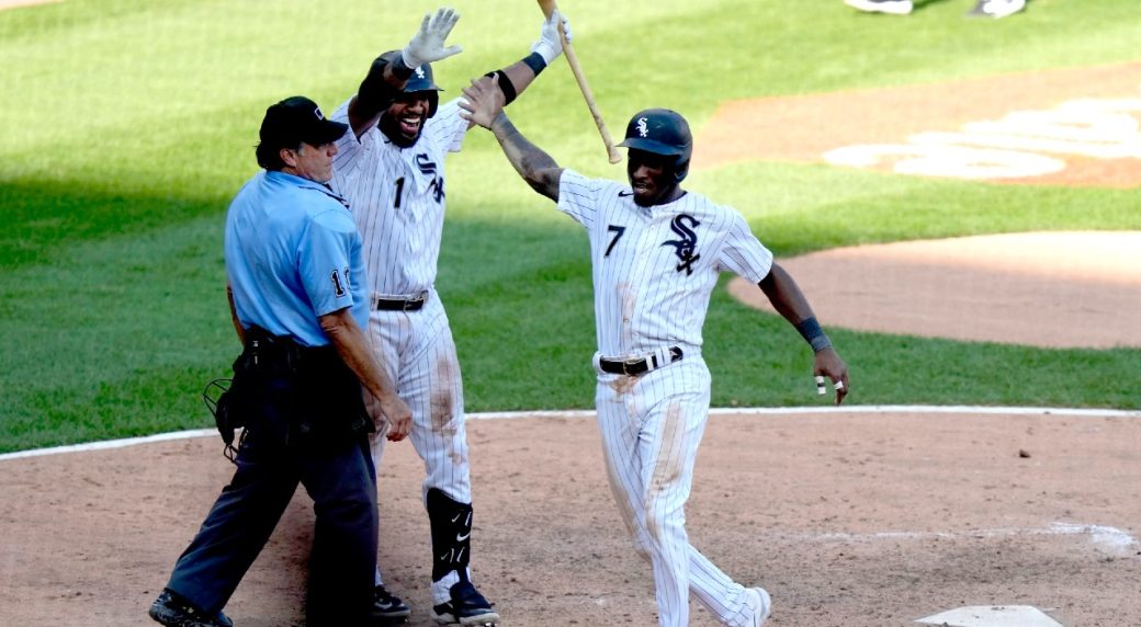White Sox win series opener vs. Tigers in extra innings