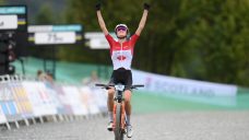 Holmgren wins world junior cross-country cycling title, fellow Canadian Lowe second