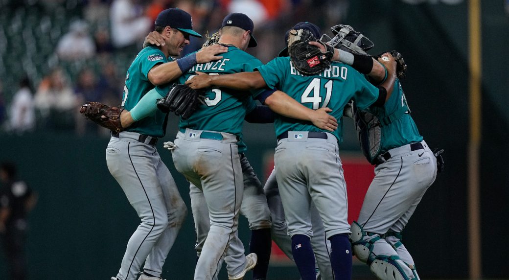 MLB Playoff Push: Streaking Seattle Mariners shake up AL wild-card race