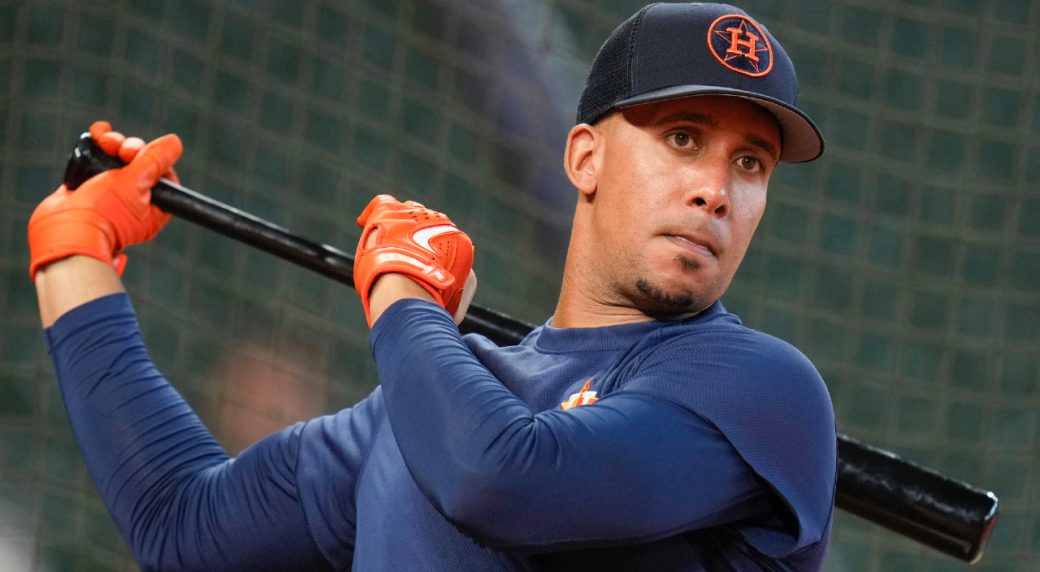 Brantley returns to Astros after missing 14 months with shoulder injury