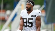 Browns&#8217; Myles Garrett practices after foot issue; Jack Conklin in concussion protocol