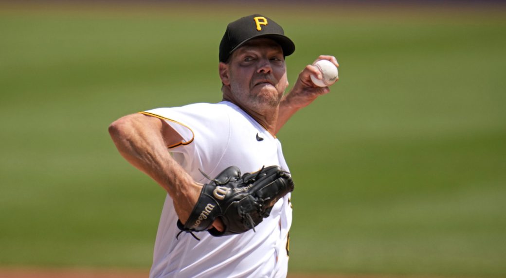 Padres acquire veteran pitcher Hill, first baseman Choi from Pirates
